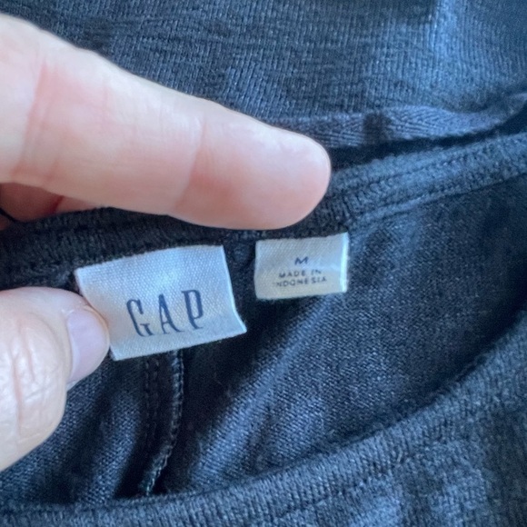 GAP black dress with flared sleeves / M - Picture 6 of 6